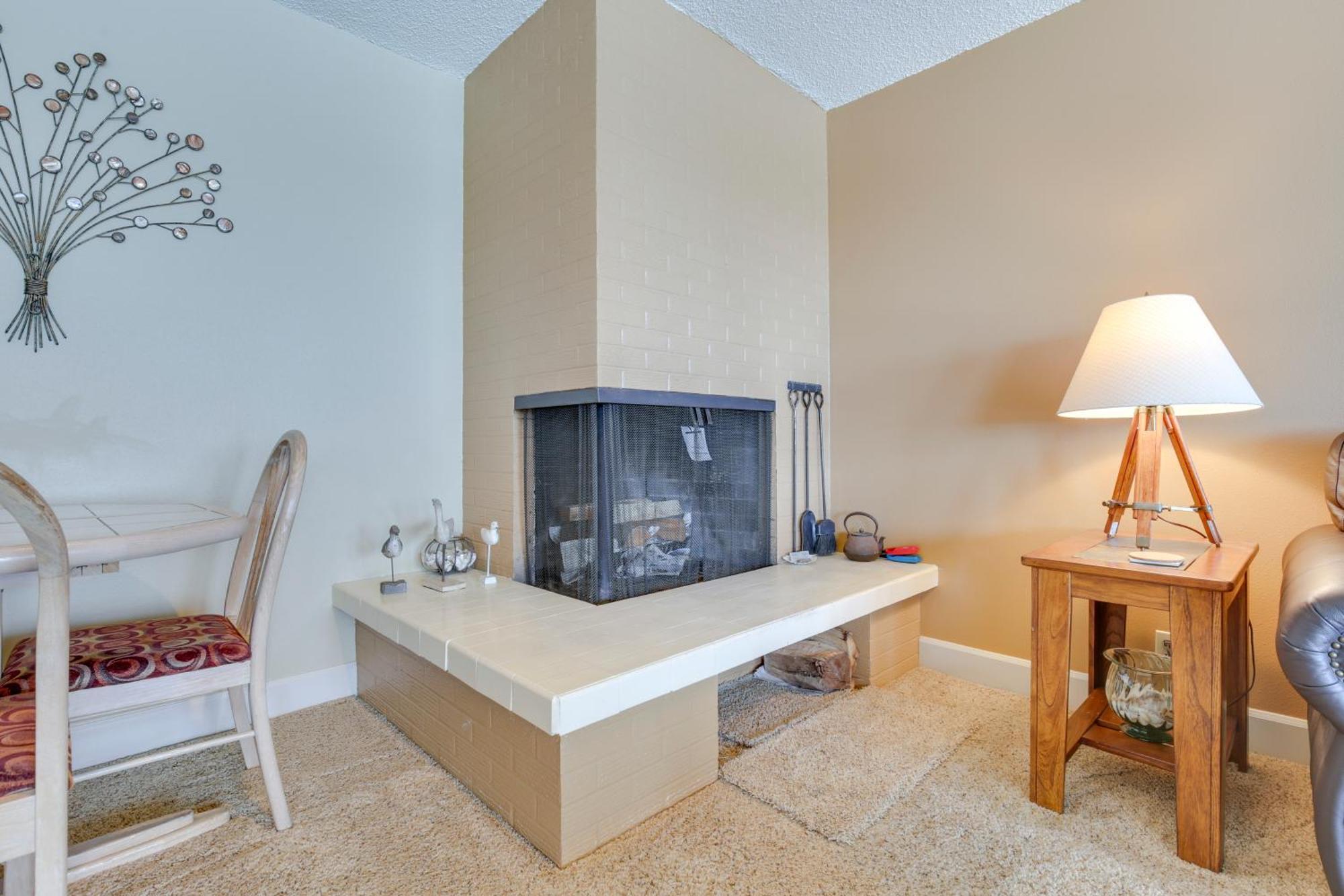 Comfortable Lincoln City Condo With Patio And Views! Exterior photo